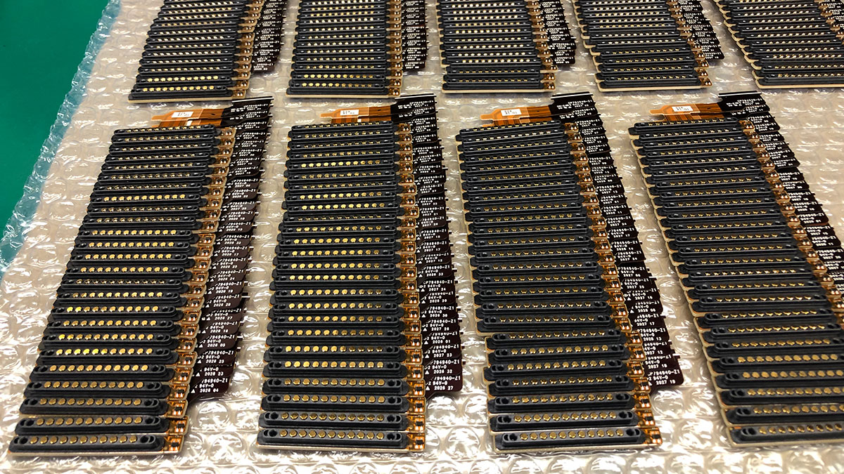 FPC実装工程 | 事業内容 | 株式会社エレクス